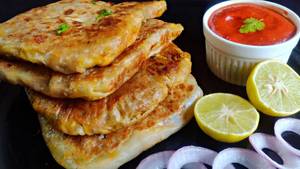 Malaysian Stuffed Prawns Parotta Murtabak