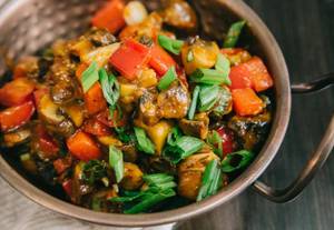 Schezwan Mushroom Semi Gravy
