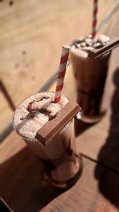 Kitkat Sundae Mocktail