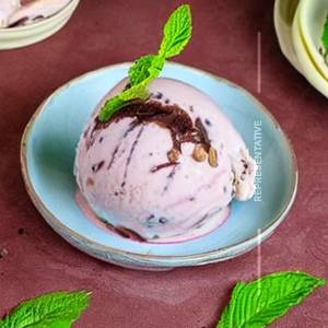 Natural Pista Ice Cream
