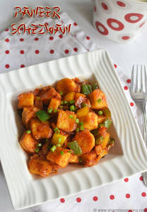 Schezwan Paneer Semi Gravy
