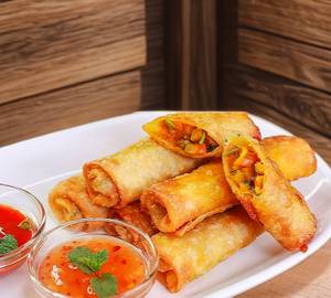 Veg Roll (4 Pieces)