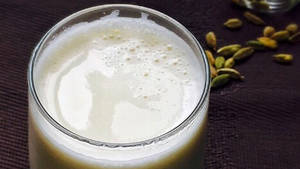 Hot Elaichi Doodh (milk)