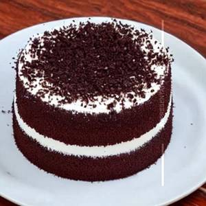 Eggless White Forest