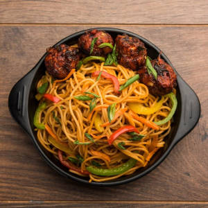 Paneer Manchurian Schezwan Noodles [500 ml container]