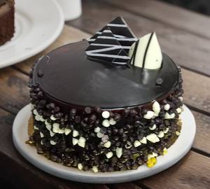 Eggless Chocochip Cake 500 Gram