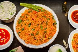 Veg Schezwan Comb Fried Rice