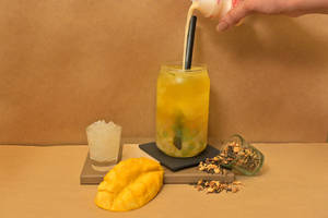 Mango Yakult Green Tea