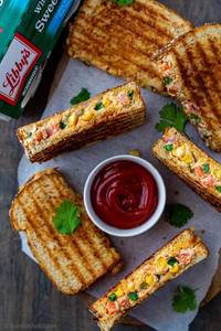 Vegetable delight sandwich                         
