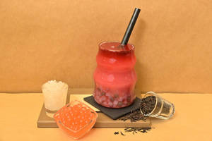 Strawberry Yakult Green Tea