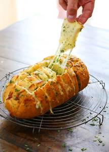Stuff garlic bread                                           