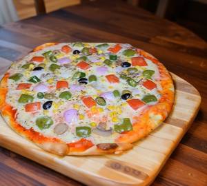 Cheesy veg pizza [8 inches]