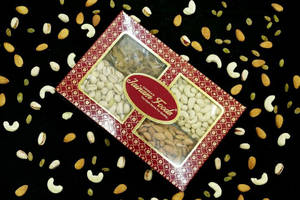 Dry Fruit Gift Box [800 Grams]