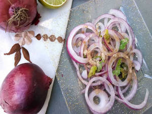 Pyaz Salad