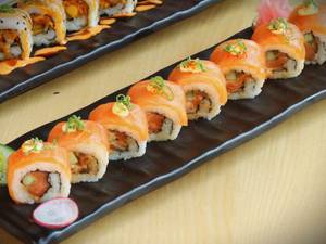 Double Salmon Roll [ non veg ]
