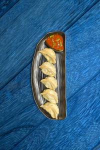 Veg Momos [9 Pieces]