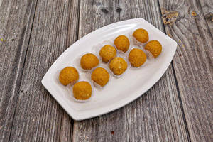 Besan Laddu