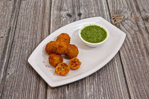 Peri Peri Cheese Balls [250 Grams, 17 Pieces]