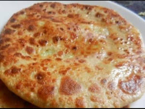 2 Aloo Pyaaz Parantha