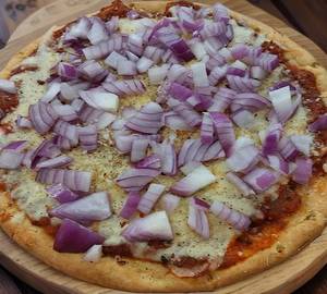 Onion paneer pizza [8 inches]