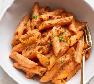 Cheesy Tomato Pasta