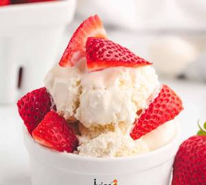 Strawberry Craving Sundae 