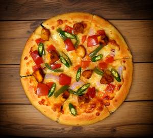 Teekha chicken pizza