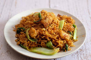 Chicken With Egg Maggi