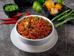 Chicken Schezwan  Noodles