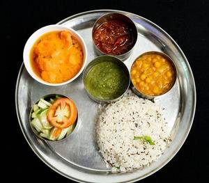 Jeera Rice With Butter Paneer
