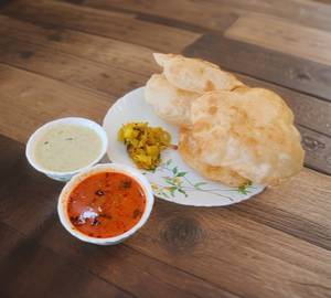 Korma Puri