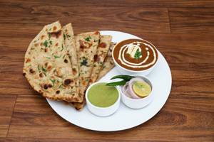 Kadai Paneer + 4Roti + Salad