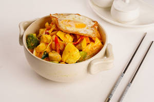 Bangkok Street Noodle Bowl (chicken)