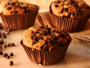 Whole Wheat Banana Chocolate Chip Muffins (6 Pcs)