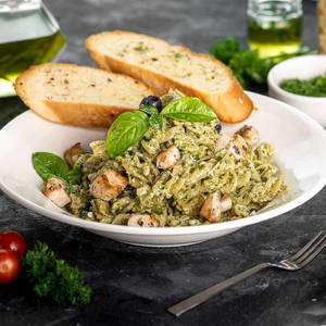 Fusilli Chicken In Creamy Basil Pesto Cream