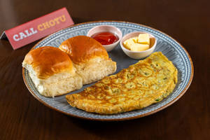 Masala Omelette with Pav