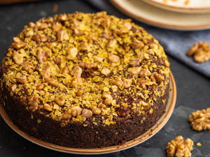 Whole Wheat Banana, Walnuts & Raisins Cake