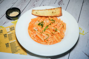 Pink Sauce Veg Pasta