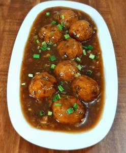 Veg Manchurian With Gravy