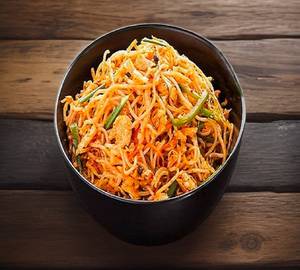 Egg schezwan noodles