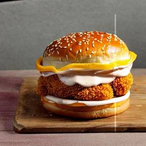 Fried Crunchy Chicken Burger