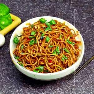 Mushroom Schezwan Noodles