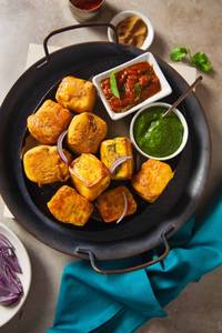 Paneer pakoda