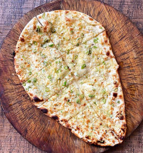Garlic Naan (1 Pc)