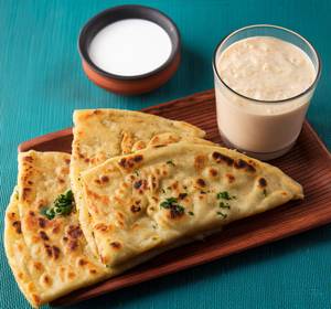 Aloo Pyaz Parantha Combo