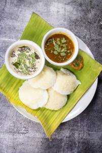 Plain Idli