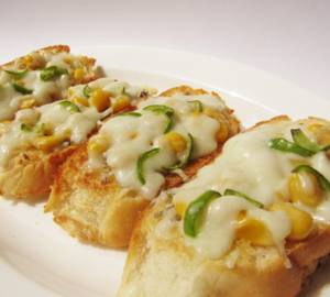Chilli & Corn Garlic Bread [3 Pc]