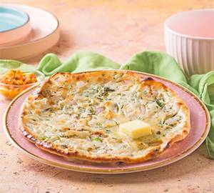 Stuffed Kulcha (Onion)