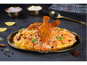 Lucknowi Chicken Biryani-1/2 Kg (Serves 1-2)