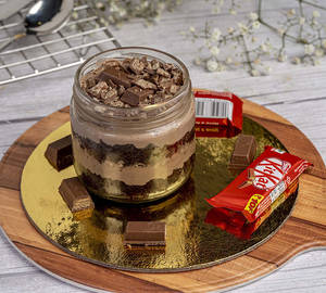 Kitkat Cake [1 Jar]